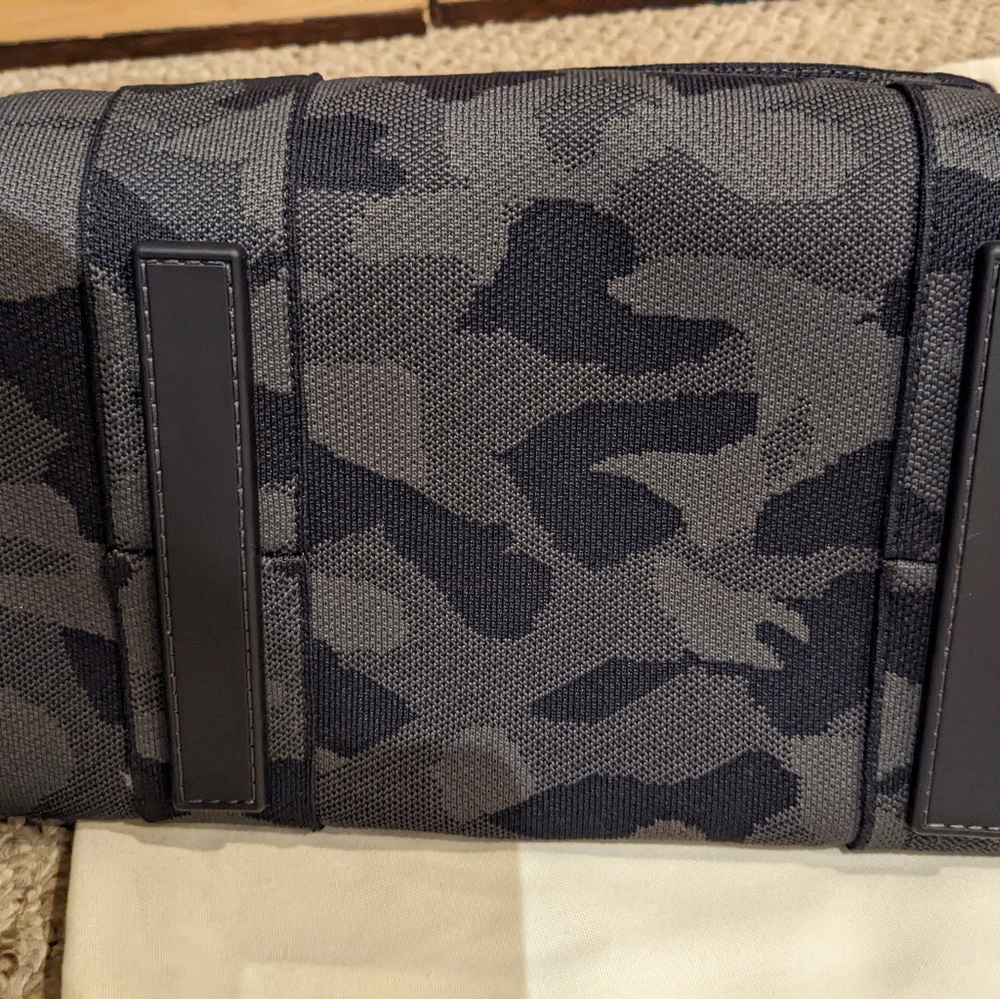 Rothy's The Essential Tote in Slate Camo - Picture 8 of 8